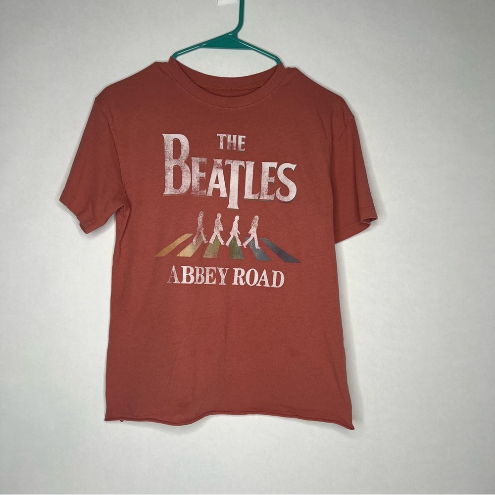 The Beatles Abbeyā Road Womenās XS Short Sleeve T Shirt TEE Unfinished Hem
